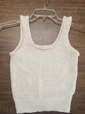 Astr Cream Textured Knit Tank Top Sleeveless Scoop Neck